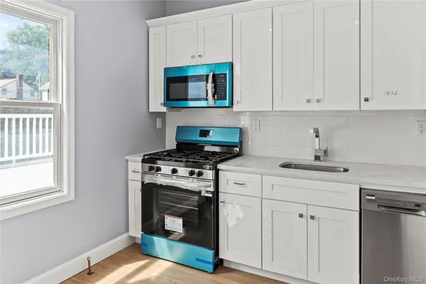 $2,900 | 51 Spring Street, Unit B, Oyster Bay, NY 11771