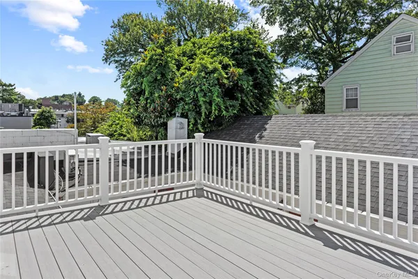 $2,900 | 51 Spring Street, Unit B, Oyster Bay, NY 11771