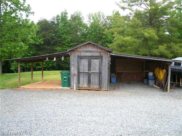 185 Berrymore Road Reidsville, NC 27320 - Photo 4 of 11 Outbuilding.