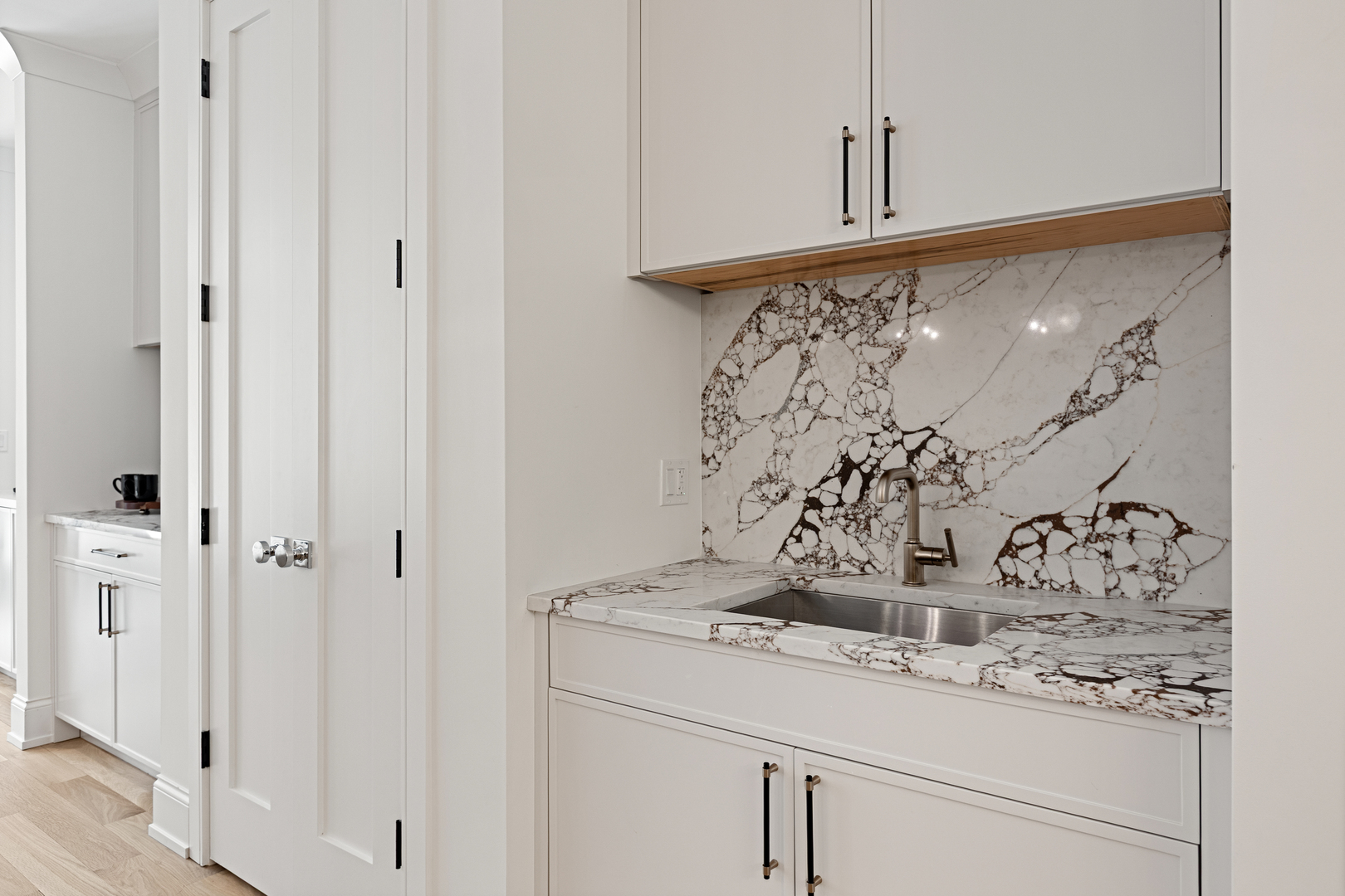 3711 North Magnolia Avenue Chicago, IL 60613 - Photo 11 of 64