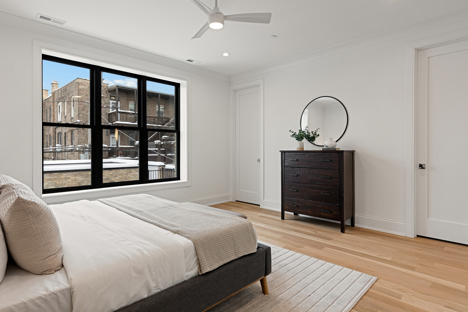 3711 North Magnolia Avenue Chicago, IL 60613 - Photo 21 of 64