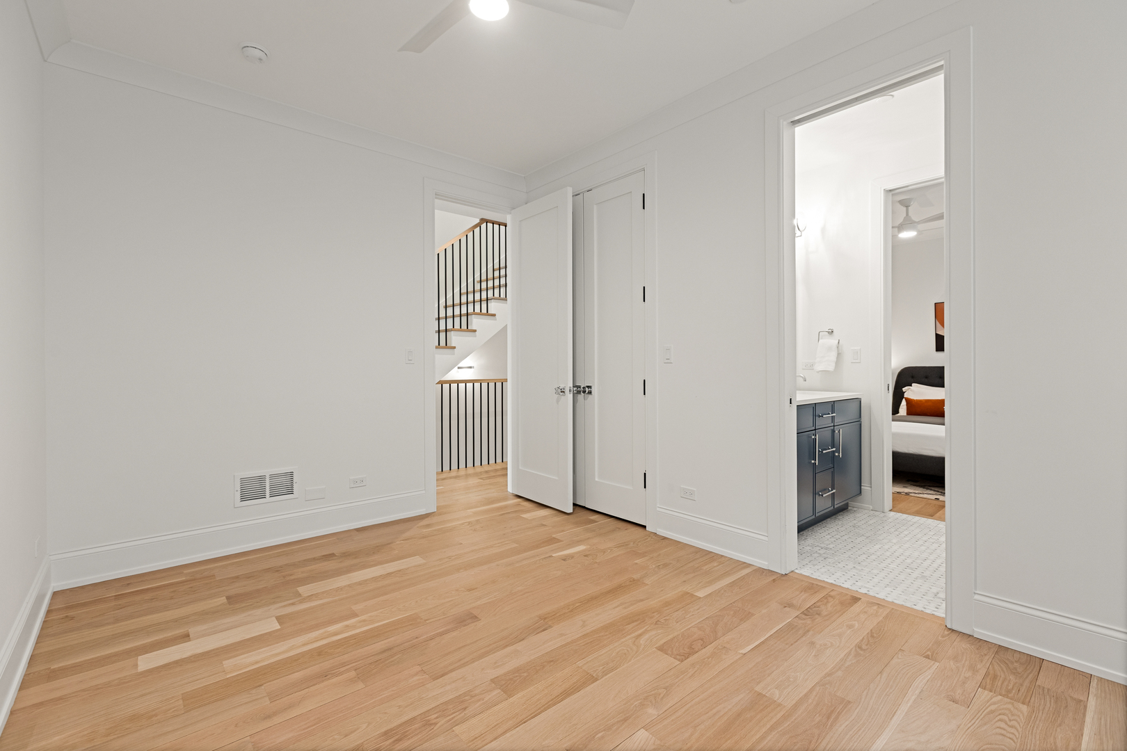 3711 North Magnolia Avenue Chicago, IL 60613 - Photo 32 of 64