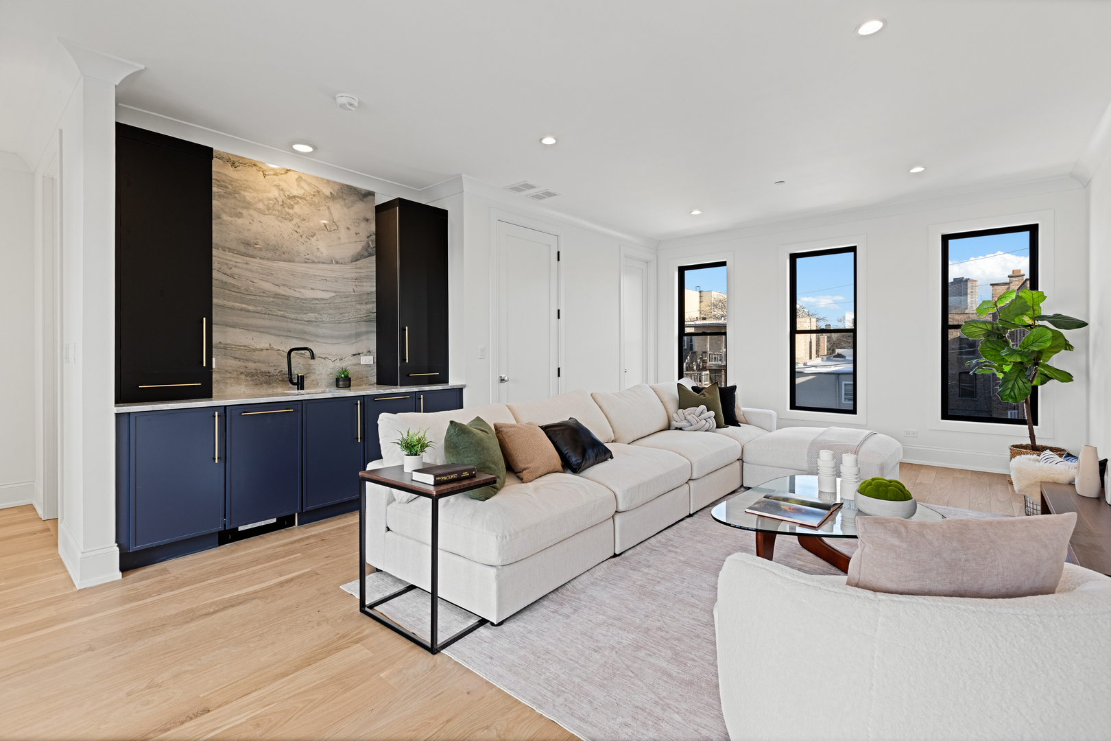 3711 North Magnolia Avenue Chicago, IL 60613 - Photo 40 of 64