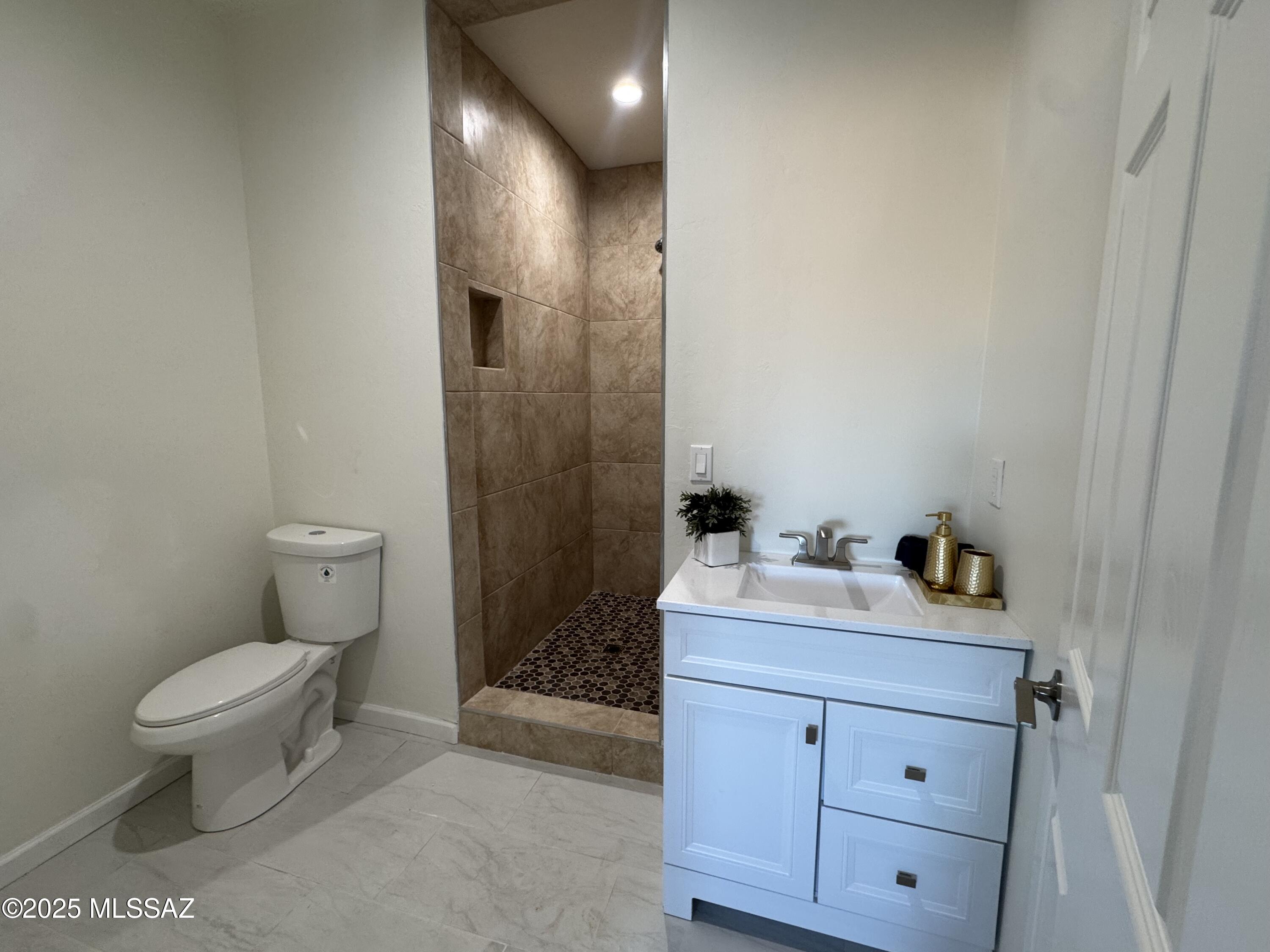 1723 Circulo Suecia Rio Rico, AZ 85648 - Photo 20 of 25 Gallery Image 20