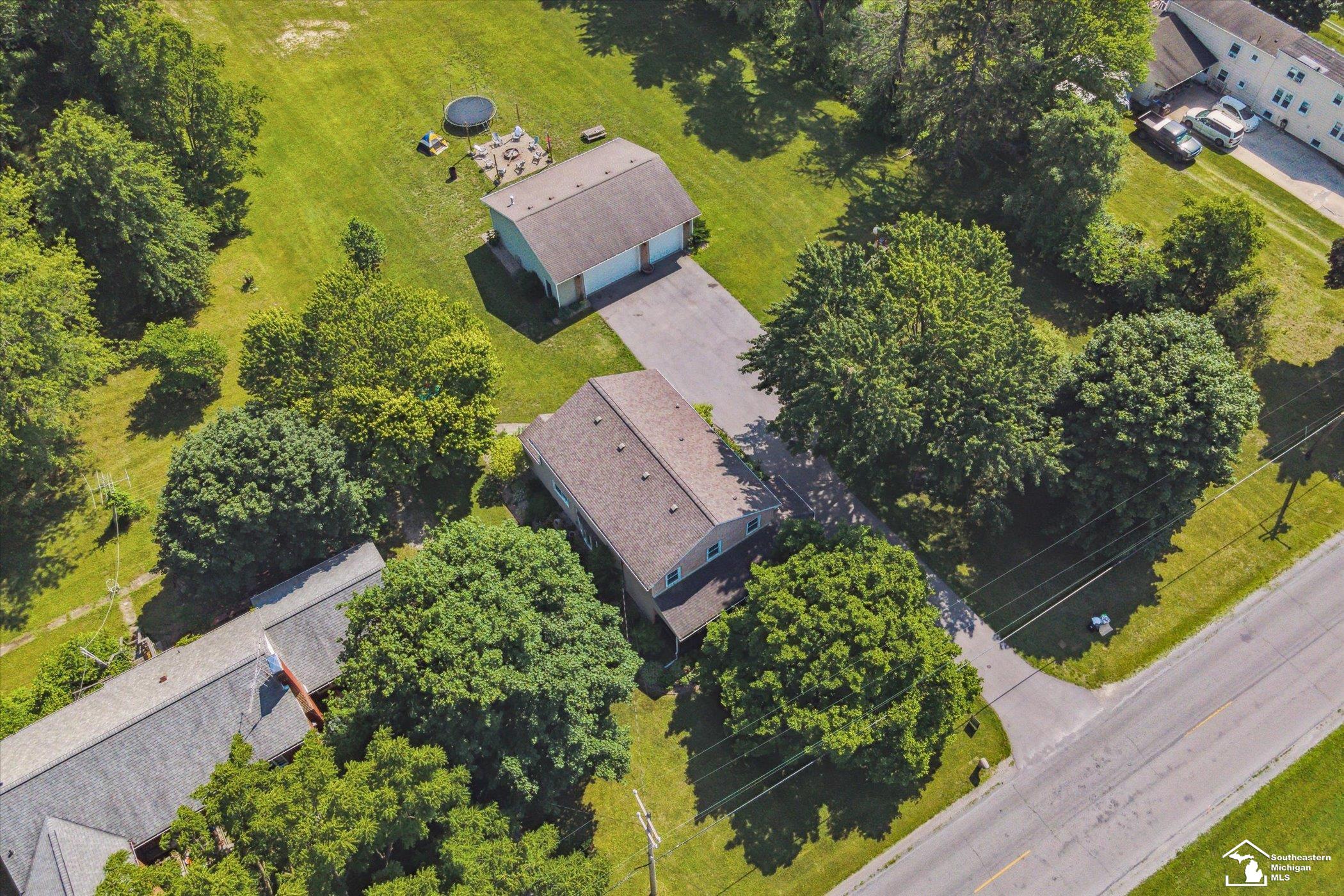 221 East Temperance Road Temperance, MI 48182 - Photo 65 of 66 50114157-64.JPG
