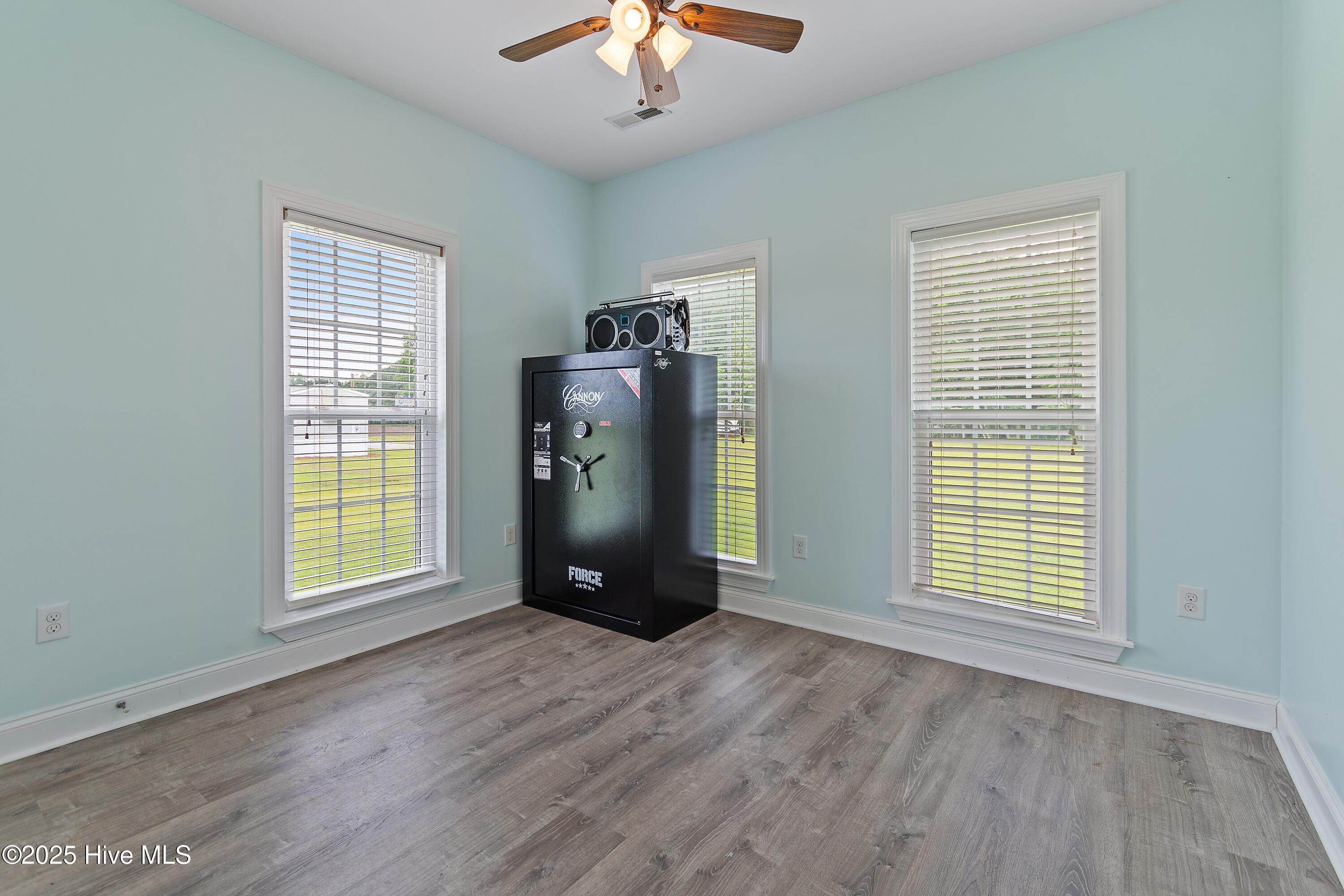 4377 Blacksmith Road Bolton, NC 28423 - Photo 53 of 72 Guest Room