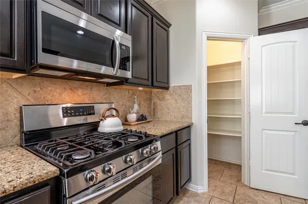 $335,000 | 6719 Strawberry Brook Lane, Dickinson, TX 77539