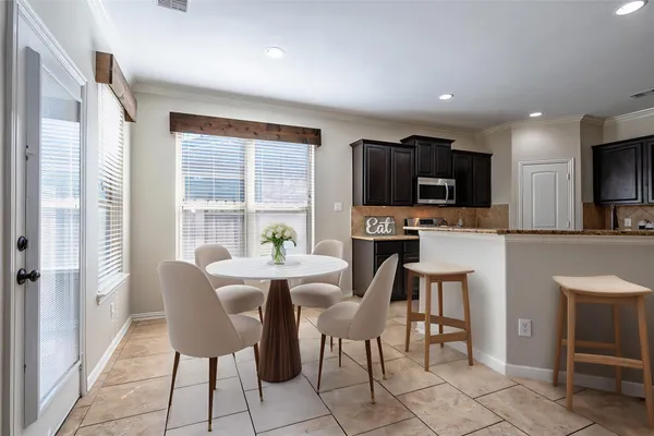 $335,000 | 6719 Strawberry Brook Lane, Dickinson, TX 77539