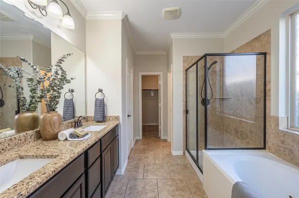 $335,000 | 6719 Strawberry Brook Lane, Dickinson, TX 77539