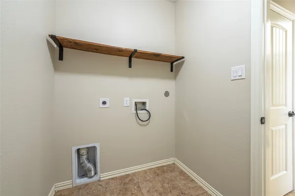 $335,000 | 6719 Strawberry Brook Lane, Dickinson, TX 77539