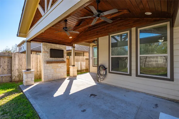 $335,000 | 6719 Strawberry Brook Lane, Dickinson, TX 77539