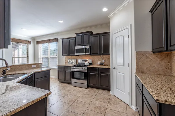 $335,000 | 6719 Strawberry Brook Lane, Dickinson, TX 77539