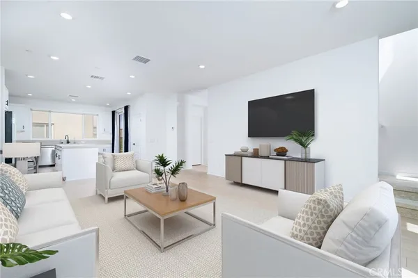 $600,000 | 26938 Tanager, Newhall, CA 91381
