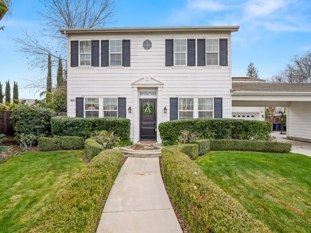 $899,000 | 3664 East Serena Avenue, Clovis, CA 93619
