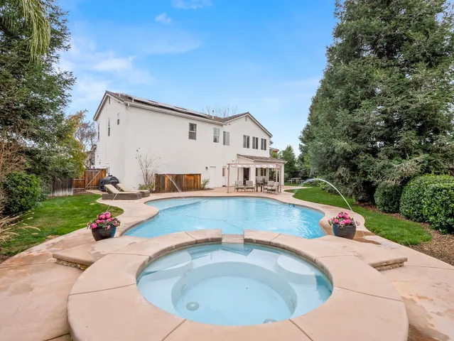 $899,000 | 3664 East Serena Avenue, Clovis, CA 93619