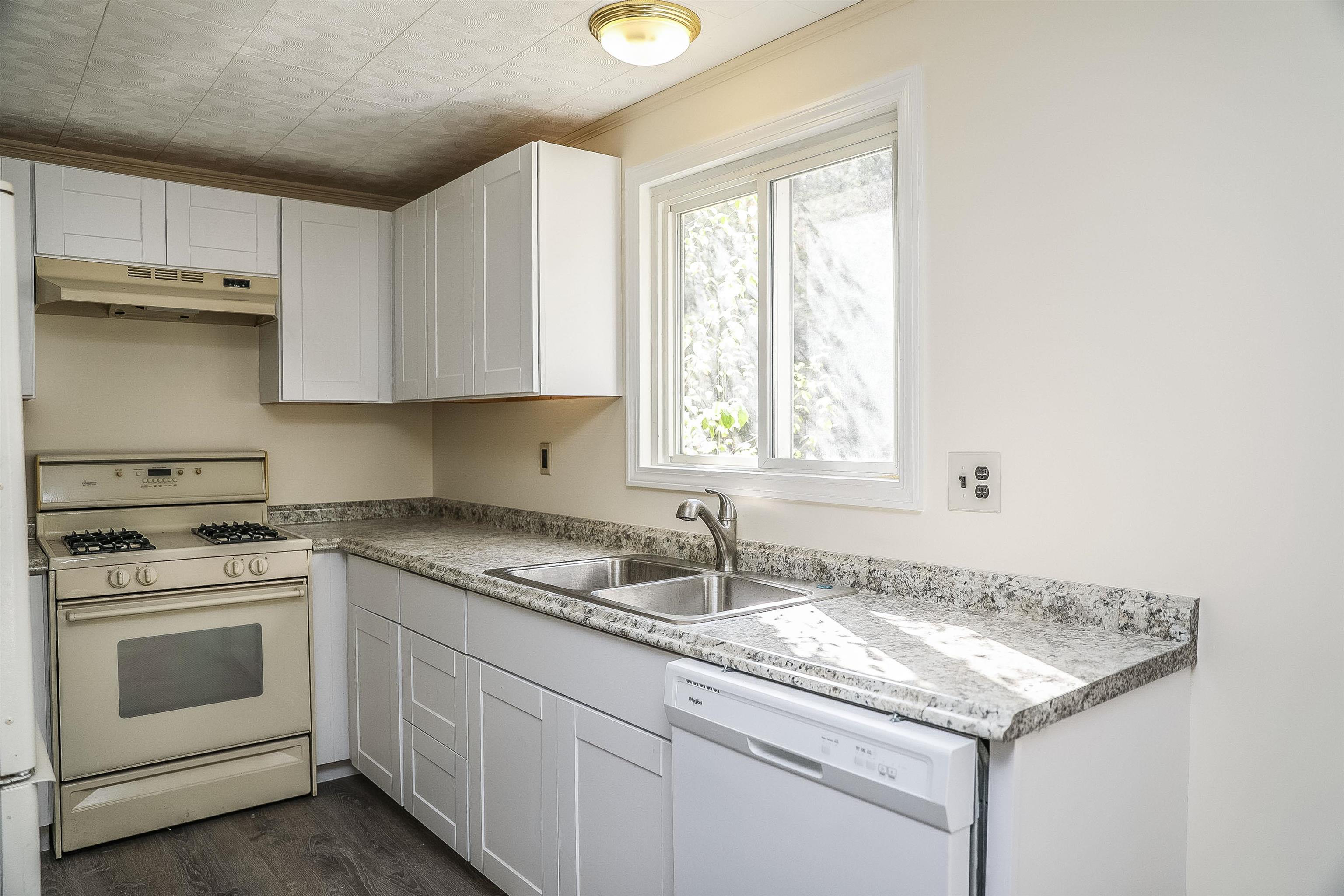 368 Bible Hill Road Bennington, NH 03442 - Photo 8 of 22 Gallery Image 8