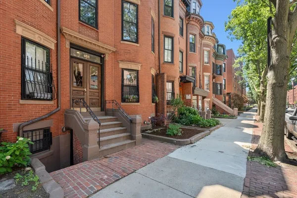 $1,400,000 | 408 Columbus Avenue, Unit 2, Boston, MA 02116