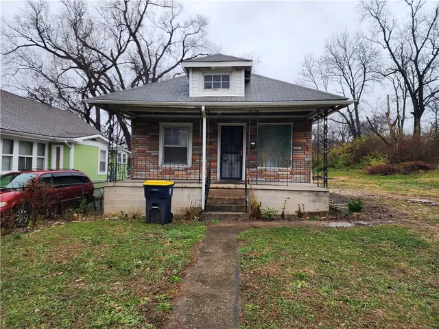 $60,000 | 3023 Cleveland Avenue, Kansas City, MO 64128