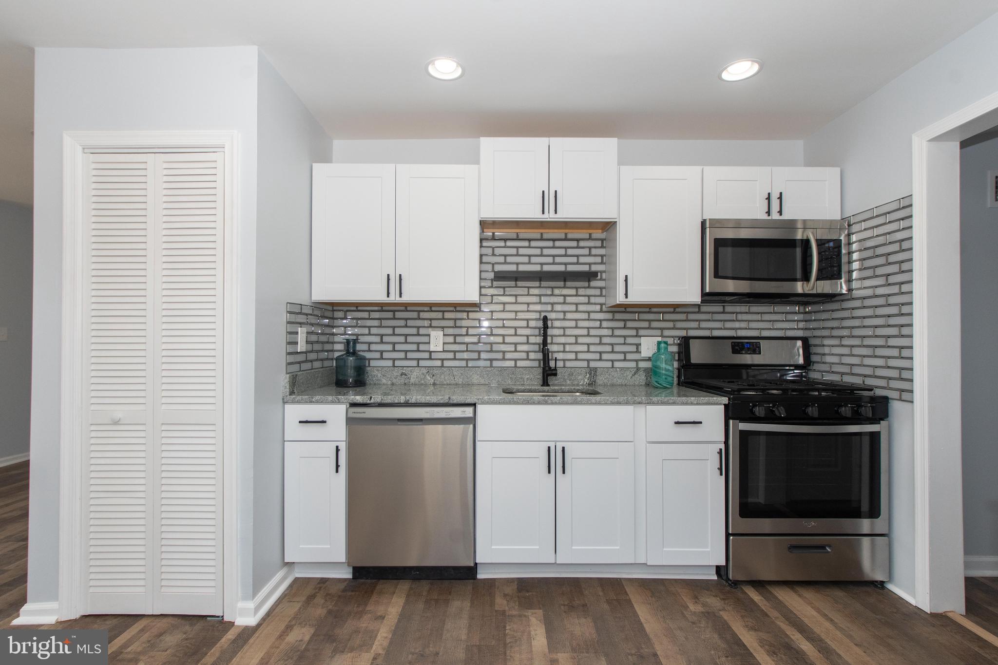 2438 Ellis Road Baltimore, MD 21234 - Photo 11 of 36 Kitchen