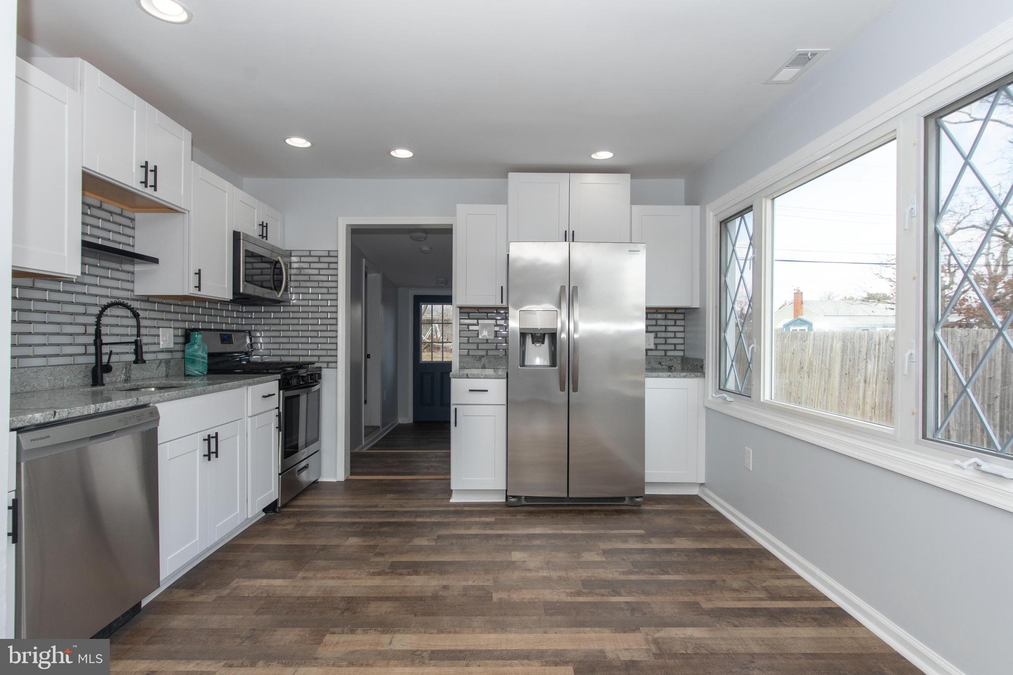 2438 Ellis Road Baltimore, MD 21234 - Photo 9 of 36 Kitchen