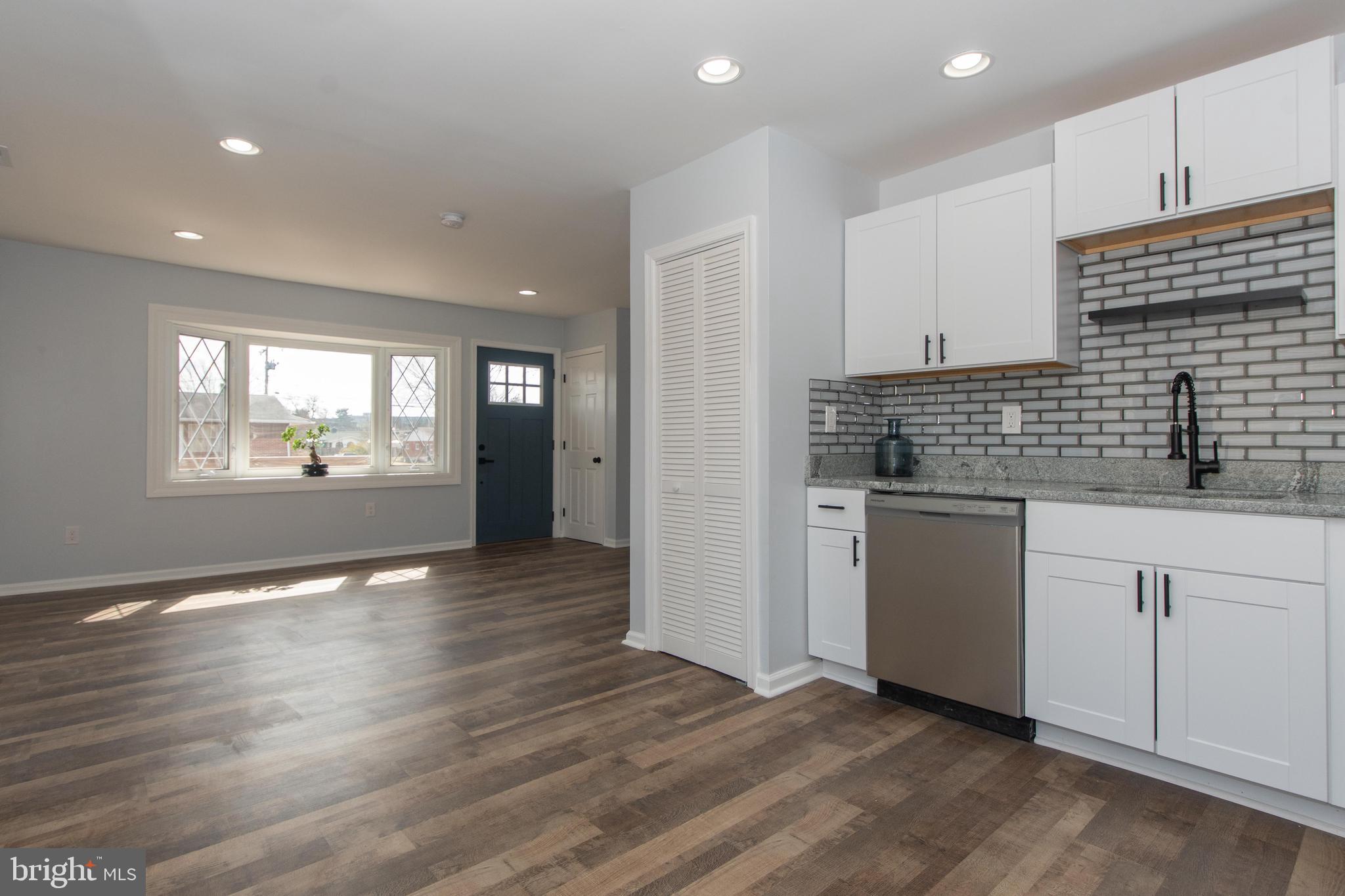 2438 Ellis Road Baltimore, MD 21234 - Photo 10 of 36 Kitchen