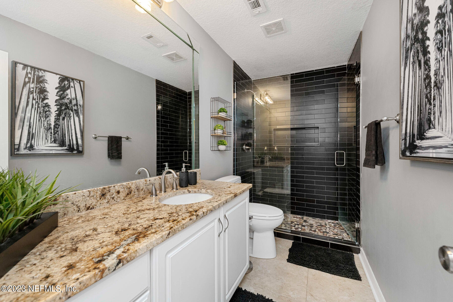 2279 Seminole Road, Unit 7 Atlantic Beach, FL 32233 - Photo 23 of 38 Hall Bathroom