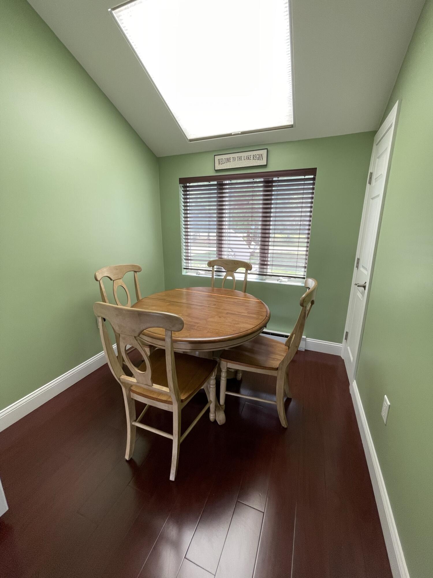 25 Clifford Road, Unit 19 Naples, ME 04055 - Photo 13 of 54 Breakfast Nook