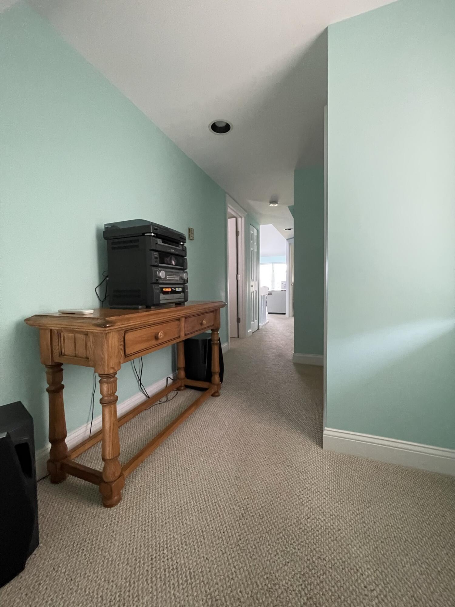 25 Clifford Road, Unit 19 Naples, ME 04055 - Photo 23 of 54 Second Floor Hall