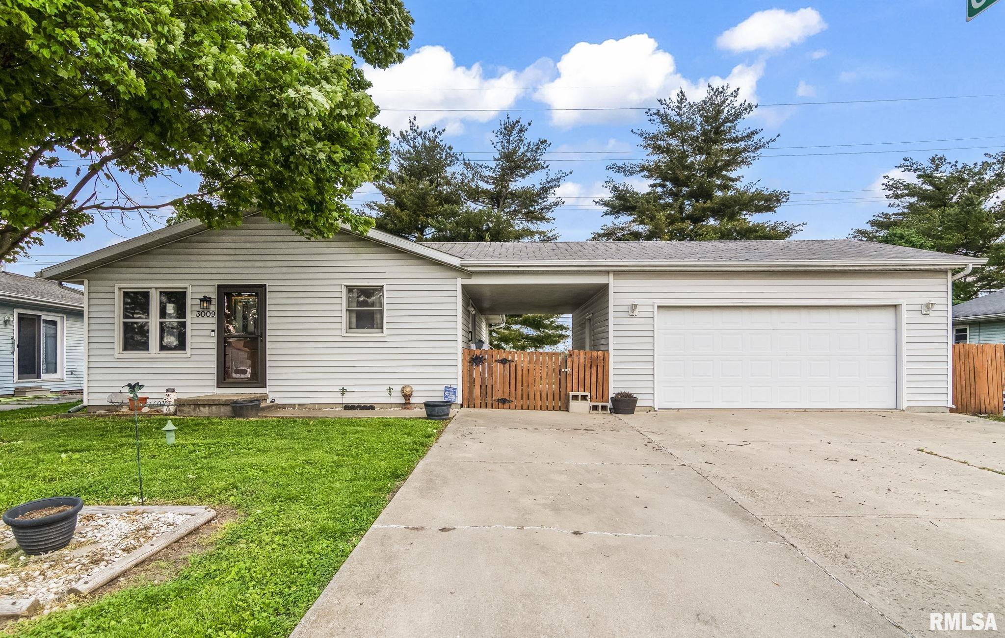 3009 Shadowfax Drive Springfield, IL 62707 - Photo 1 of 27 Gallery Image 1