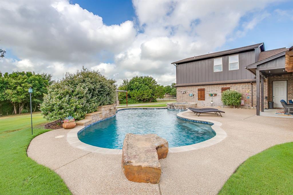 119 Antler Ridge Court Azle, TX 76020 - Photo 35 of 40