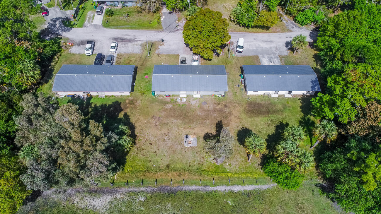 2111 Jacobs Road Fort Pierce, FL 34982 - Photo 2 of 14 photo_62971361-1300x866