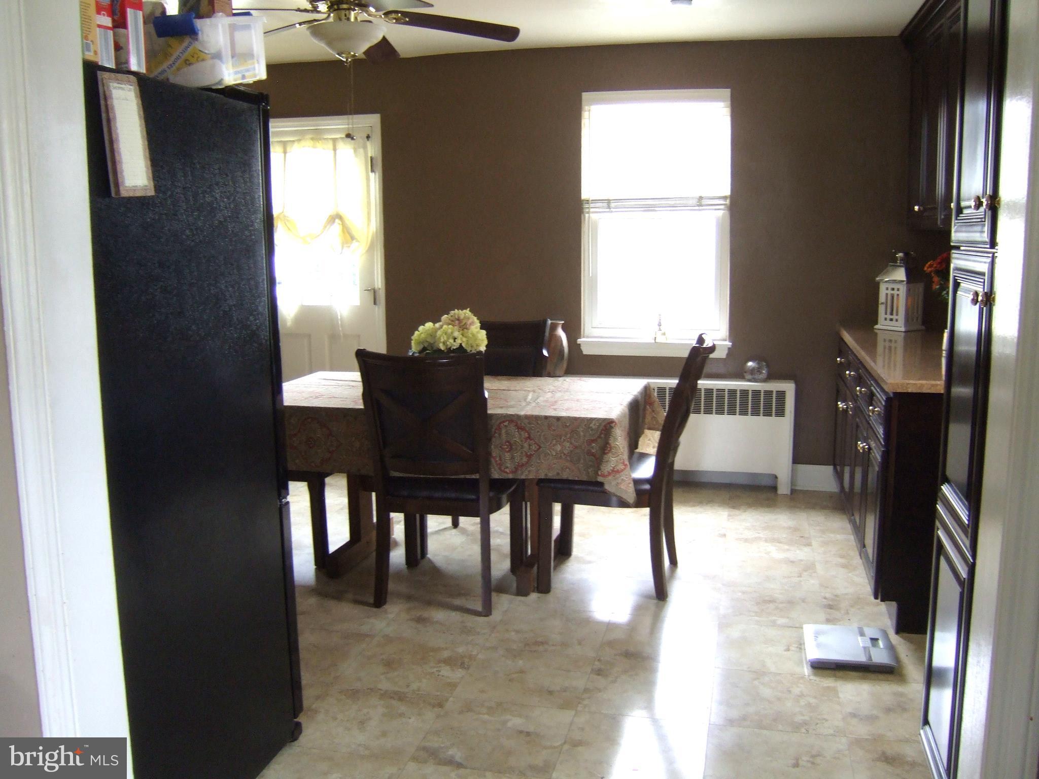 8546 Willow Oak Road Baltimore, MD 21234 - Photo 8 of 27 from the living room