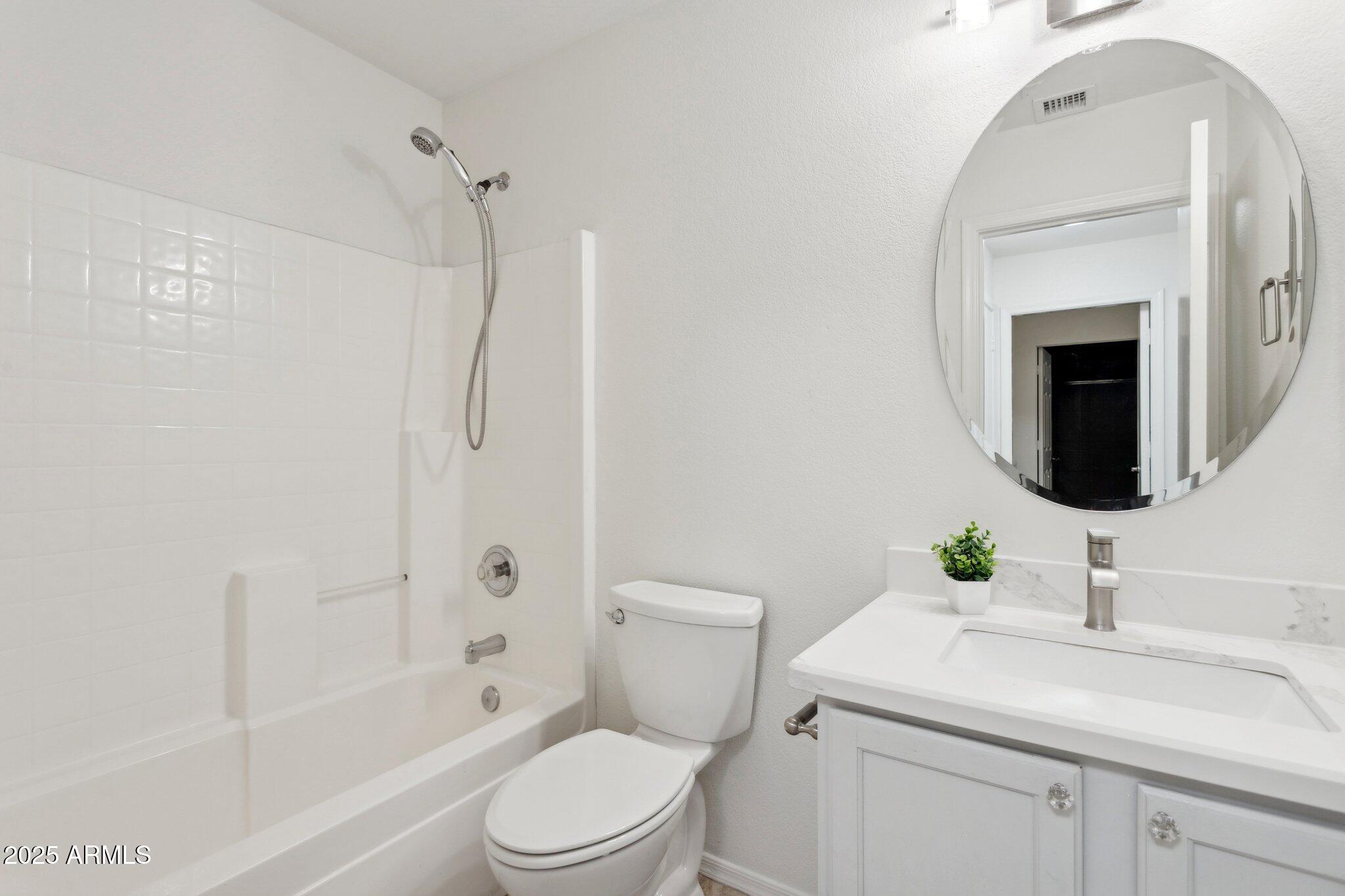 20681 North 93rd Avenue Peoria, AZ 85382 - Photo 21 of 34 Hallway Bathroom