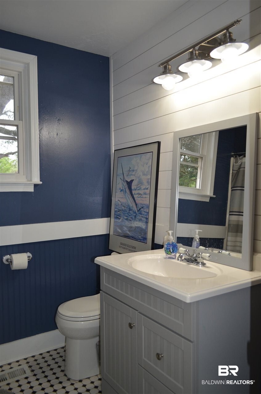 23380 River Road North Daphne, AL 36526 - Photo 14 of 24 UPSTAIRS BATH
