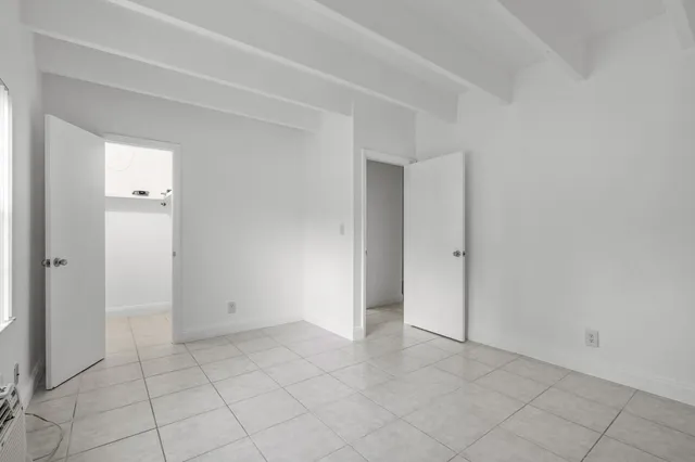 $1,695 | 330 Northwest 20th Street, Unit 109, Boca Raton, FL 33432