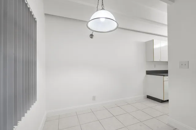 $1,695 | 330 Northwest 20th Street, Unit 109, Boca Raton, FL 33432