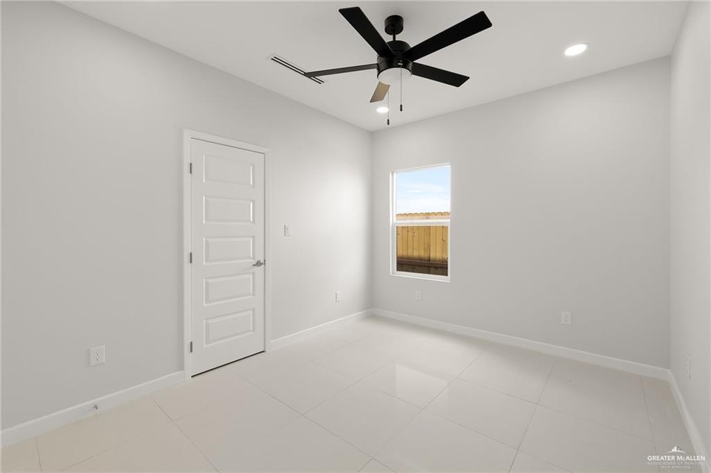 4213 Hummingbird Avenue, Unit 92 McAllen, TX 78504 - Photo 9 of 18