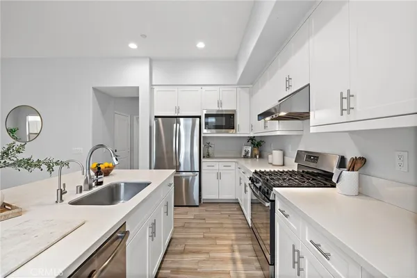 $1,024,900 | 21 Promesa Avenue, Rancho Mission Viejo, CA 92694