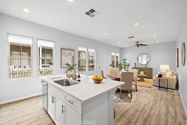 $1,024,900 | 21 Promesa Avenue, Rancho Mission Viejo, CA 92694