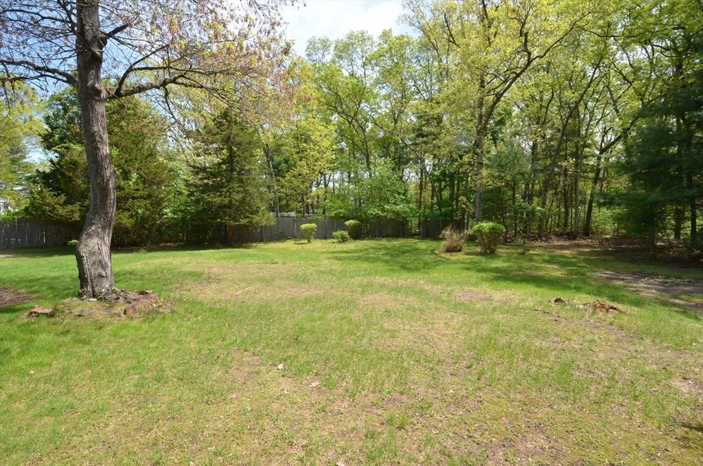 5 Vernon Road Medway, MA 02053 - Photo 17 of 20 Gallery Image 17