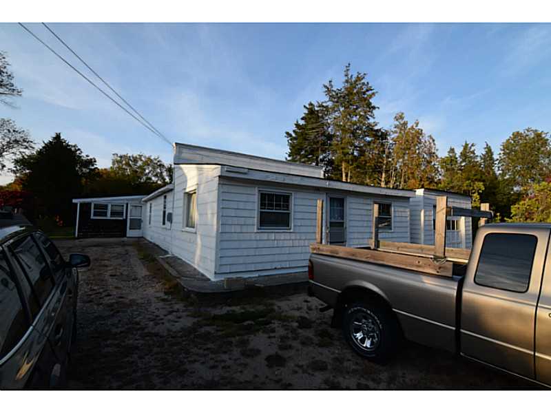 175 Ashaway Road Hopkinton, RI 02808 - Photo 3 of 6 Exterior Front.