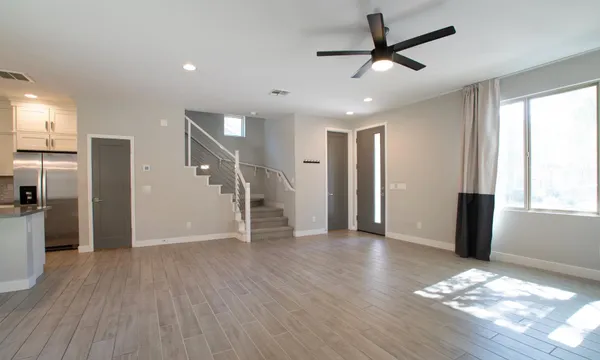 $2,600 | 25327 North 20th Avenue, Phoenix, AZ 85085