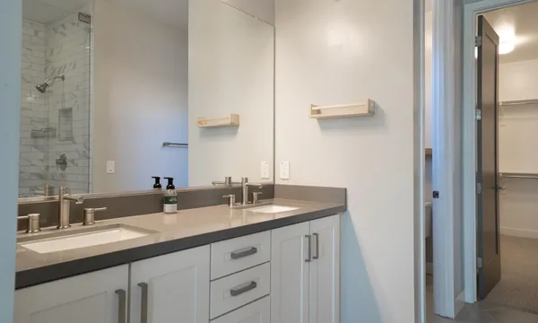 $2,600 | 25327 North 20th Avenue, Phoenix, AZ 85085