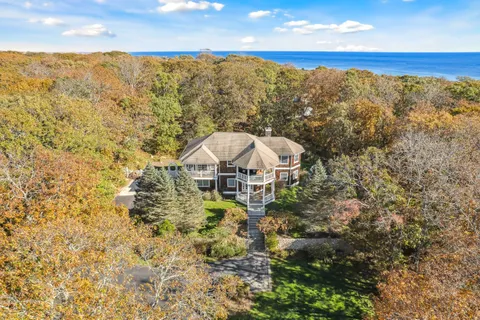 $4,295,000 | 26 Davis Drive, Montauk, NY 11954