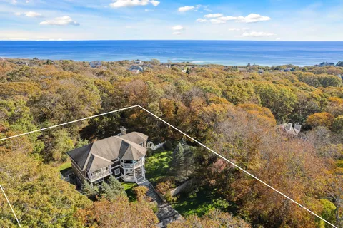 $4,295,000 | 26 Davis Drive, Montauk, NY 11954