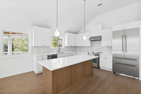 $4,295,000 | 26 Davis Drive, Montauk, NY 11954