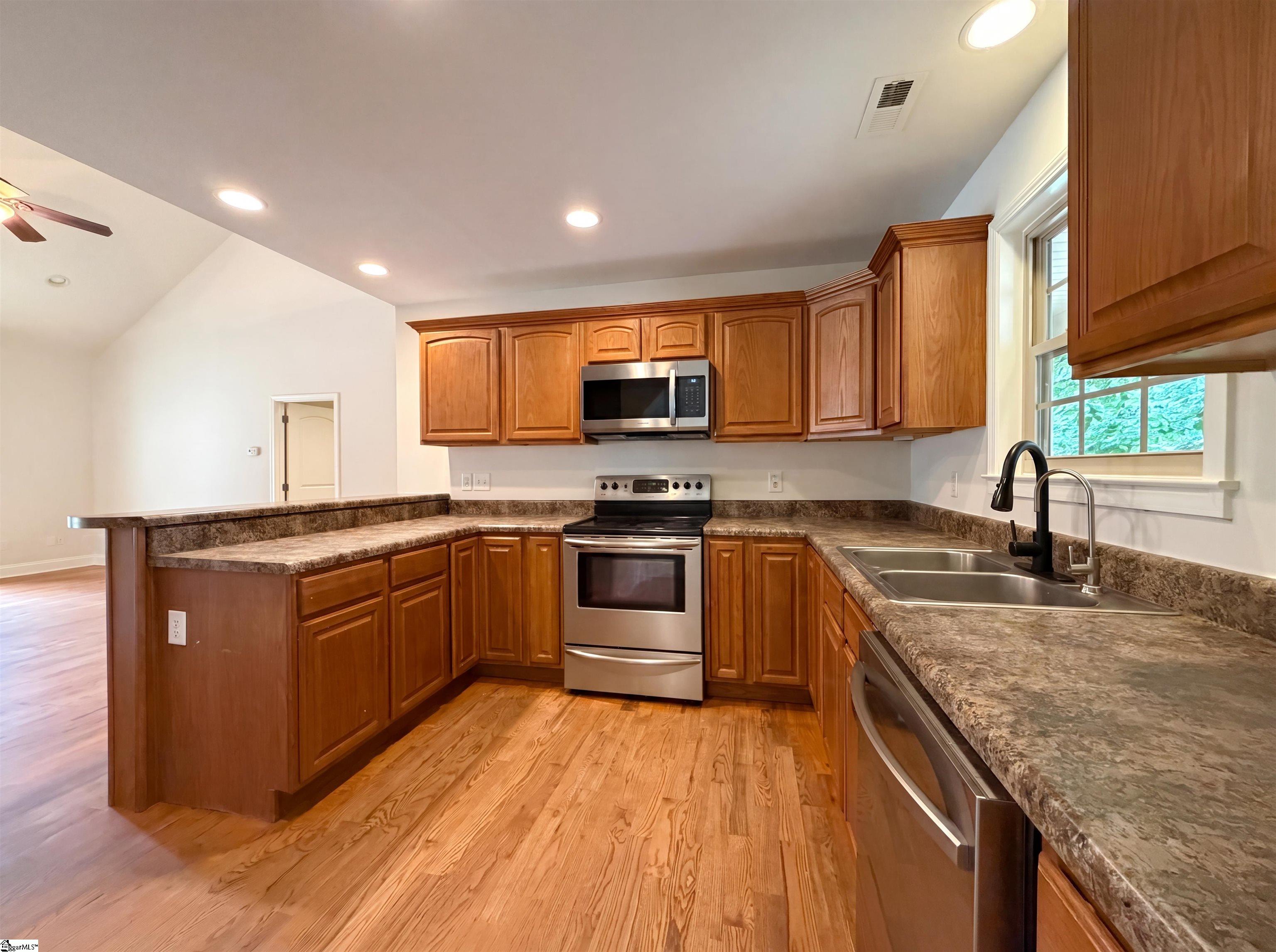 107 Trailing Ivy Court Lyman, SC 29365 - Photo 2 of 21
