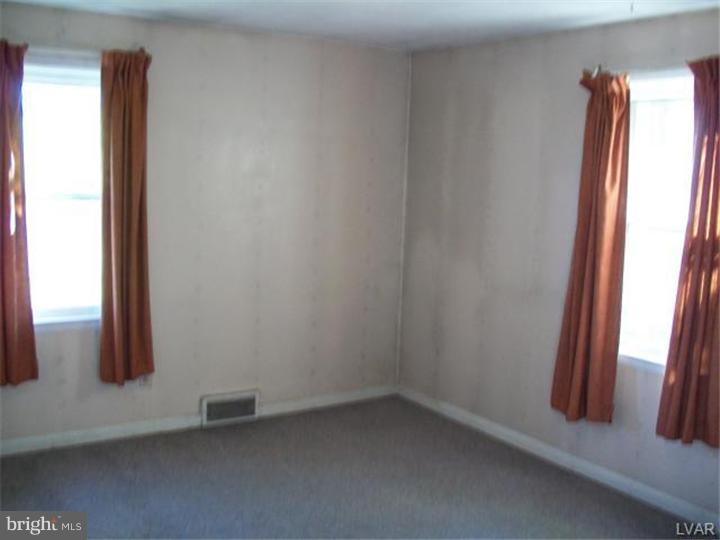 4825 Shimerville Road Emmaus, PA 18049 - Photo 12 of 17 Gallery Image 12