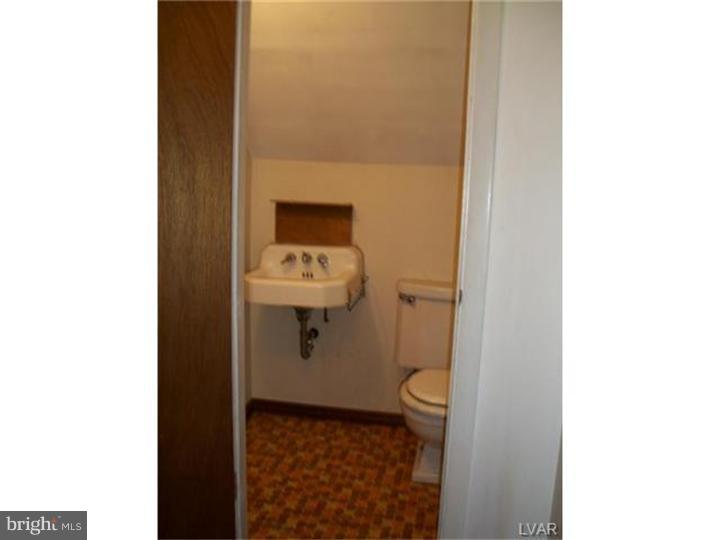 4825 Shimerville Road Emmaus, PA 18049 - Photo 15 of 17 Gallery Image 15