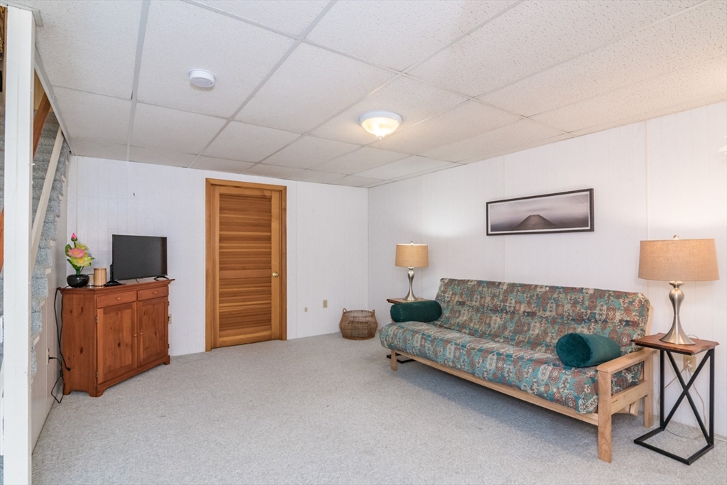 575 Bridge Road, Unit 85 Northampton, MA 01062 - Photo 15 of 26